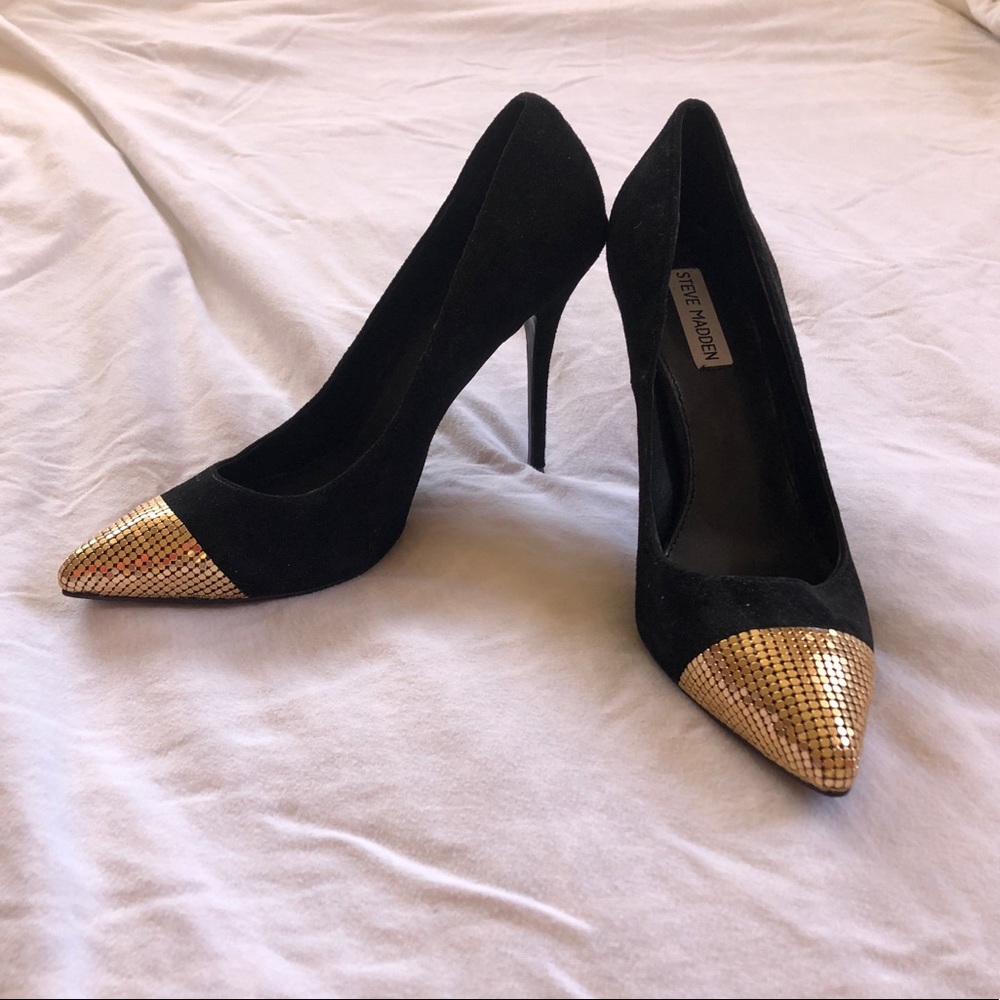 Gold Tipped Black Heels (NWOT)